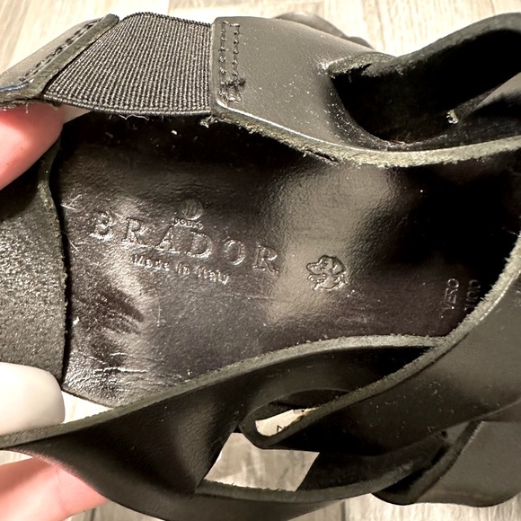 Brador Men’s Leather Sandals - Picture 2 of 3